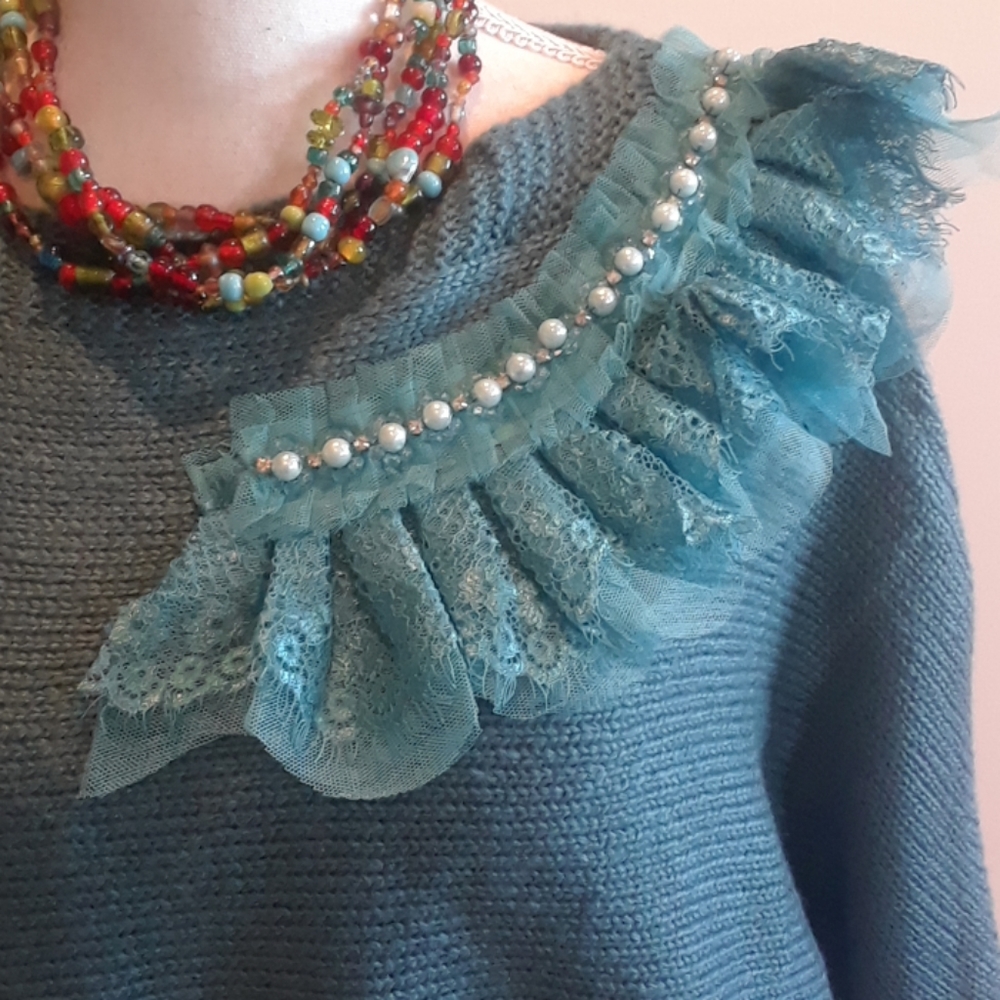 🍁Gorgeous sweater top - Picture 3 of 4
